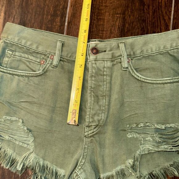 Free People Olive Green Short - Picture 4 of 5